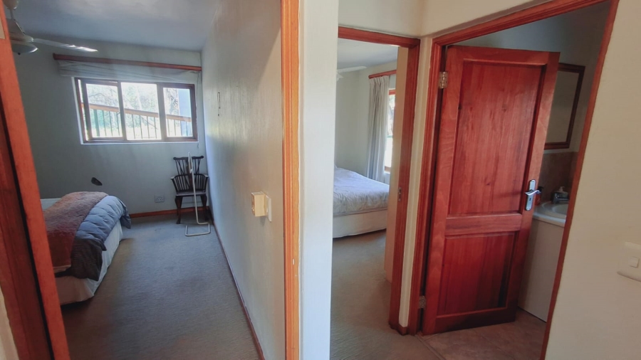 4 Bedroom Property for Sale in Boschenvaal River Front Lodges Free State